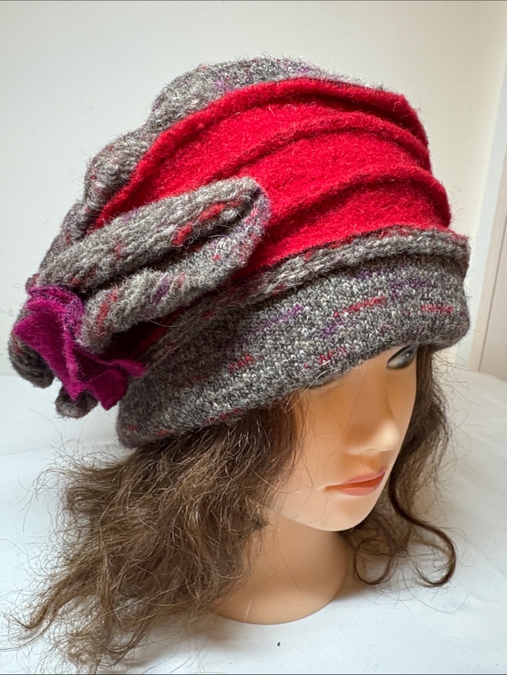 LaFenice gray and Red Wool Blend Hat Floral Embellished One Size